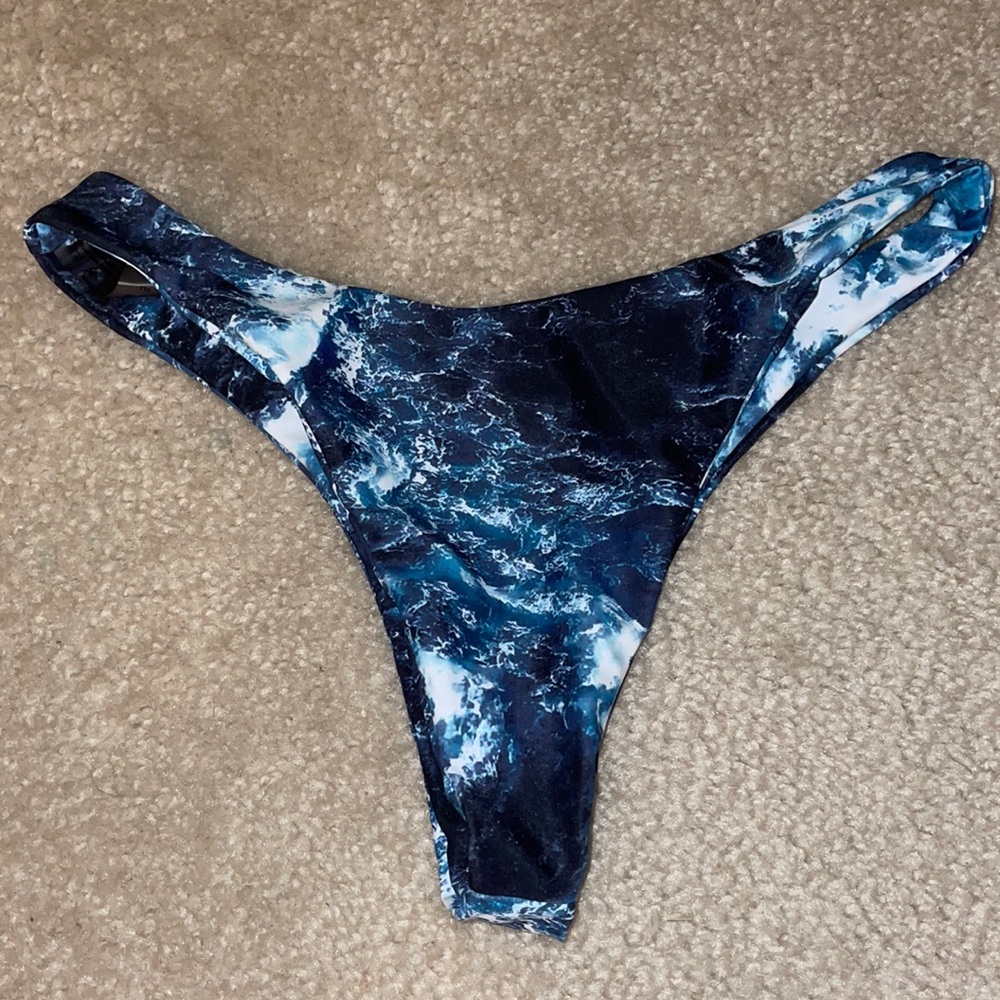 bikini bottom